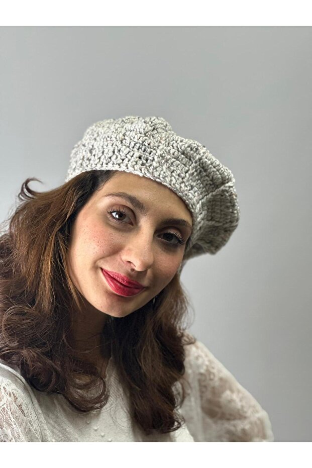 Hand Knitted French Women Ressam Beret
