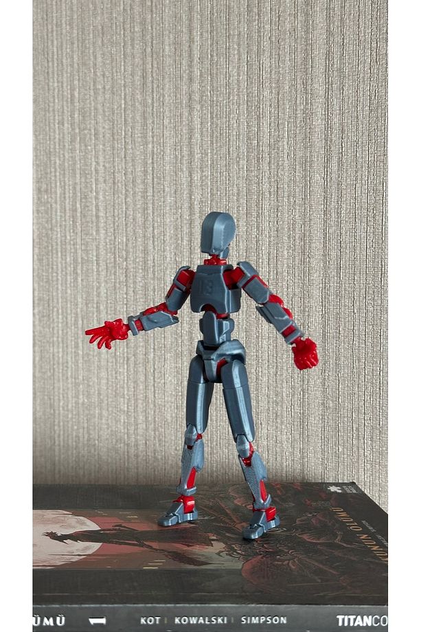 Lucky 13 Oynar Eklemli Robot Figür - Titan13 - Dummy Oyuncak Gri Kırmızı 14cm - 1