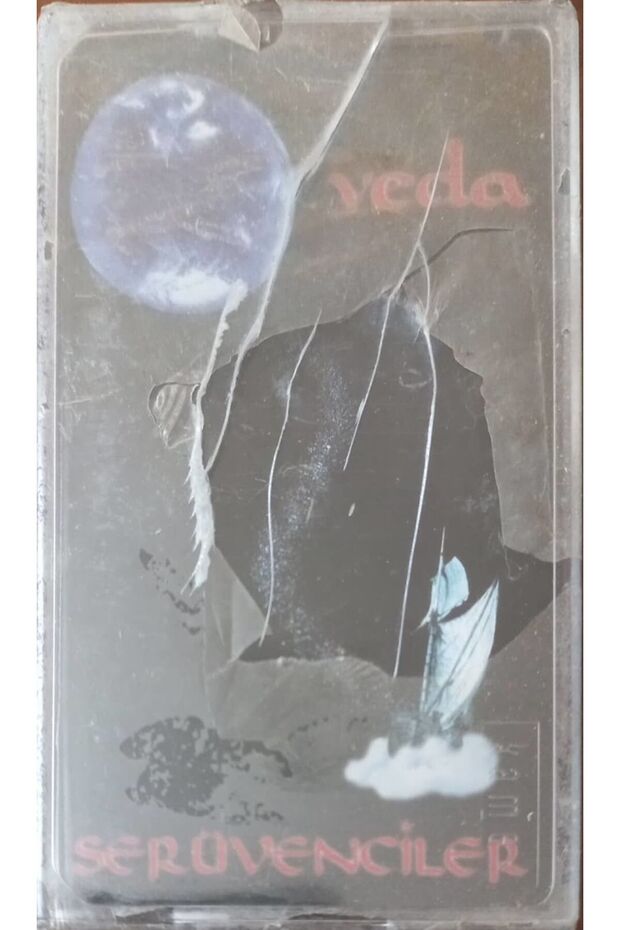 Cassette on the Unfolded Gelatin of Farewell of the Seruenciler