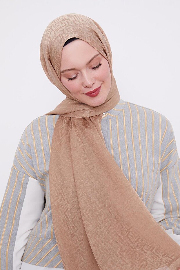 Sütlü Kahve Labirent Desen Jakarlı Janjan Şal - 2