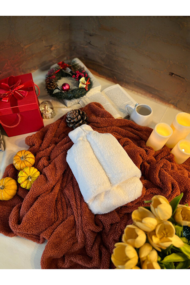 Sıcak Su Torbası Kar Beyaz Peluş Sade Ayak Isıtıcı 2 Litre Sıcak Su Torbası Ile Beraber Cepli - 6