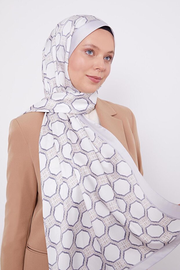 Silver Hexagon Pattern Angel Shawl