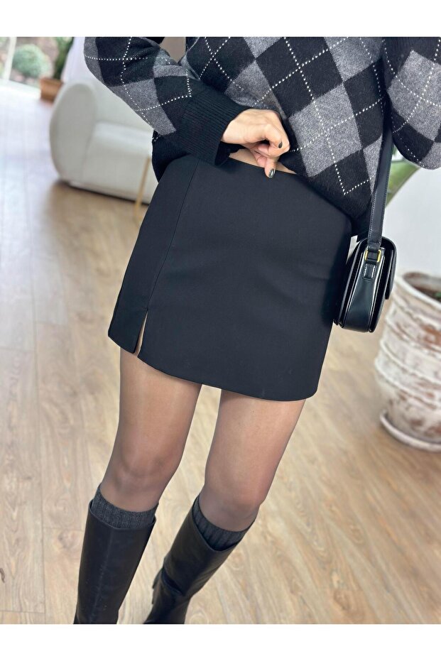 Mini Yırtmaçlı Şort Etek - Siyah - 1