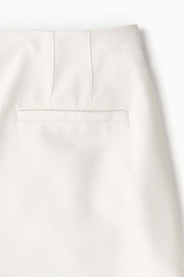 شورت بتفاصيل الأزرار - 2