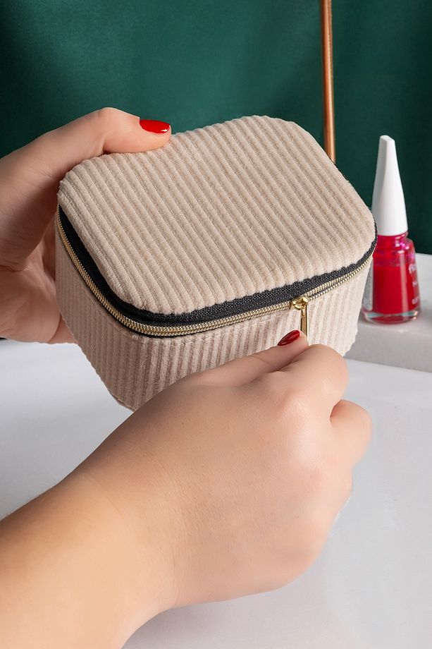 Kare Çift Bölmeli Ekru Fitilli Kadife Mücevher, Organizer, Takı Kutusu 11,5 X 9,5 X 6 Cm - 5