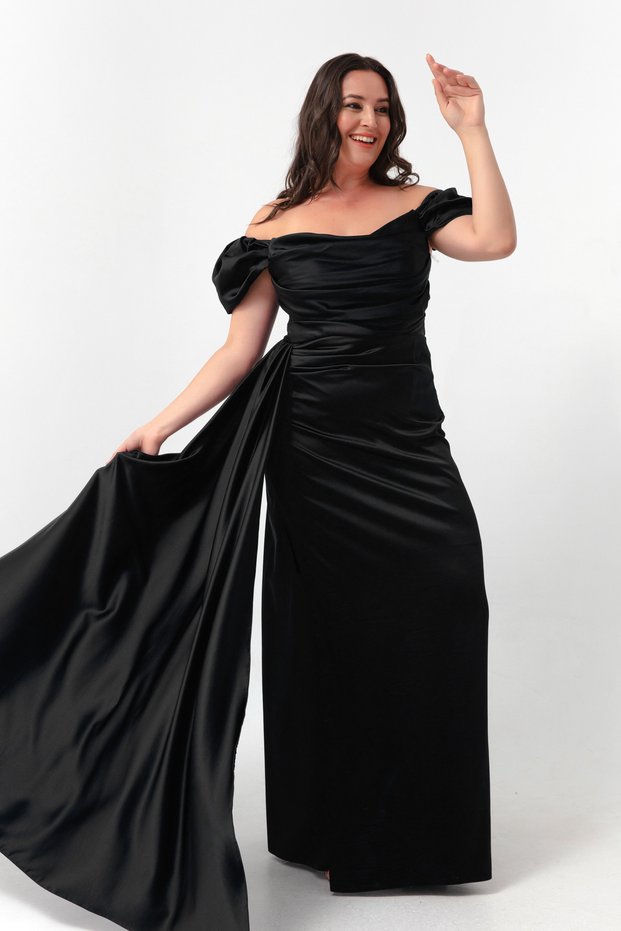 Women's Black Boat Neck Trained Long Satin Evening Dress & Graduation Dress
