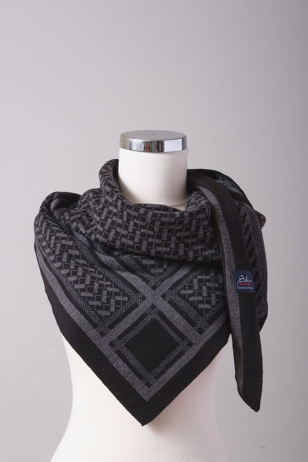 Desenli Üçgen Triko Şal - 6