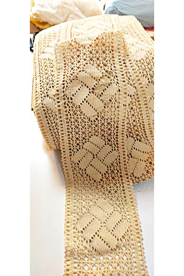 Buldan Authentic Intermediate Square Lace Cotton Natural 5 Mt