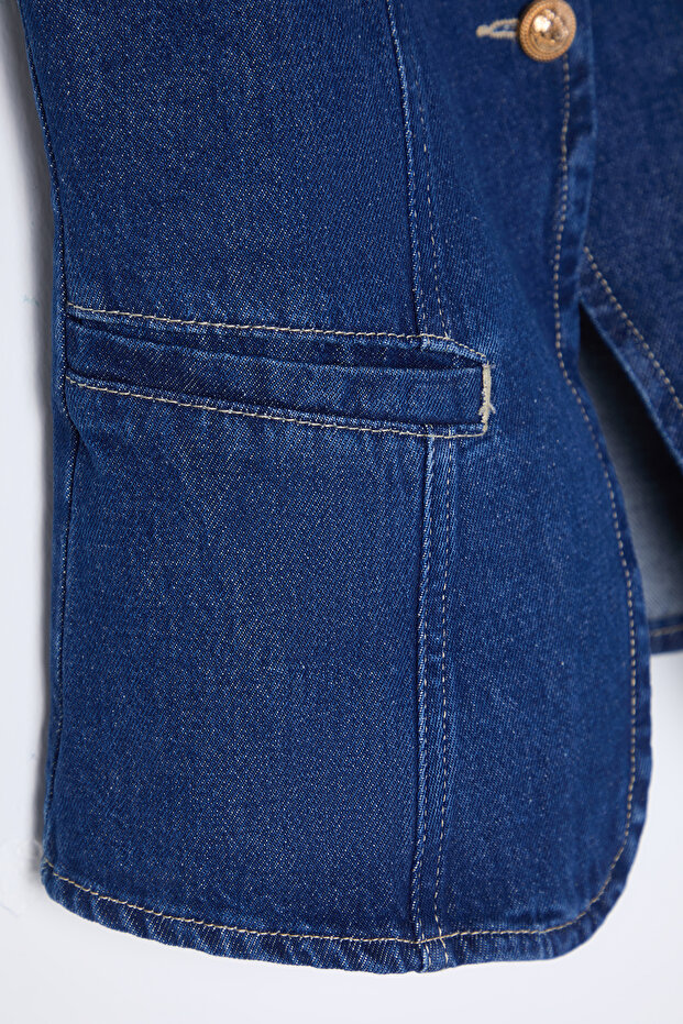 More Sustainable Koyu Mavi Gold Düğmeli Dikiş Detaylı Denim Yelek TWOSS25YE00001 - 8