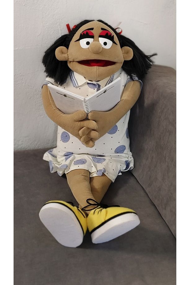 Ayaklı Kız Kukla - 1