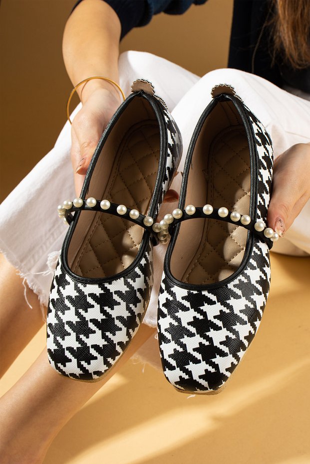 Coral Daily Wear Women's Ballerinas with Pearl Detail