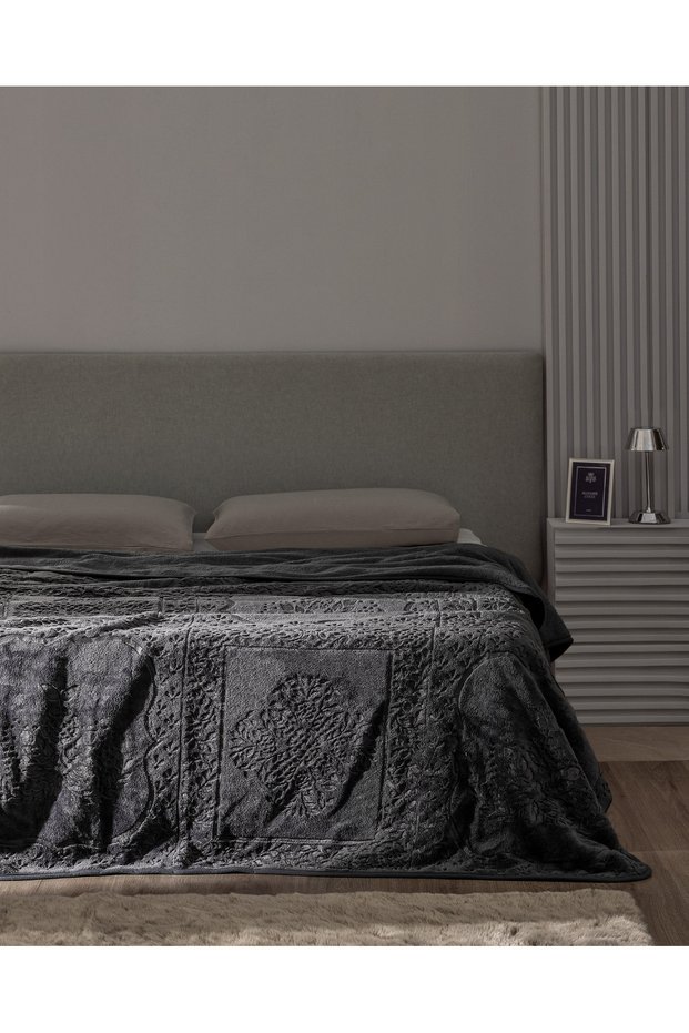 Rochelle Double Mink Emboss Blanket - Anthracite