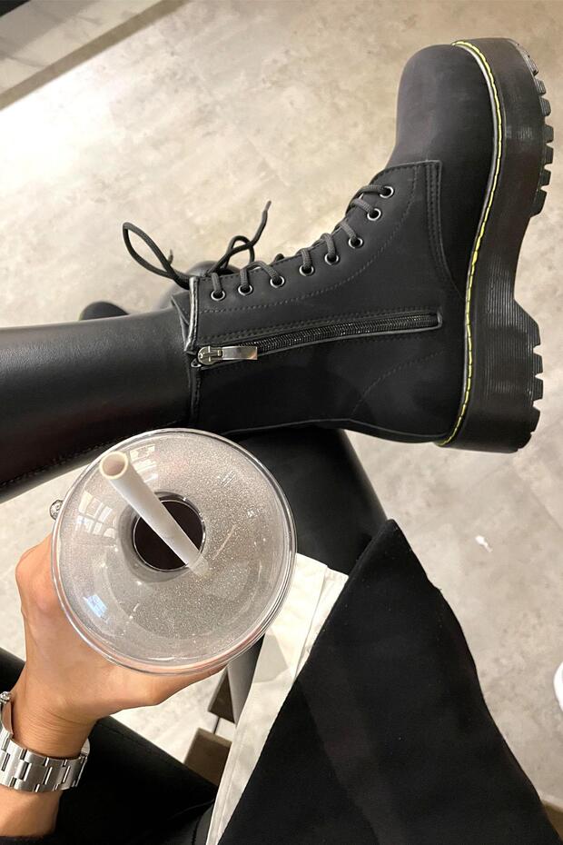 Matte Black Women's Boots & Bootie K02578000309