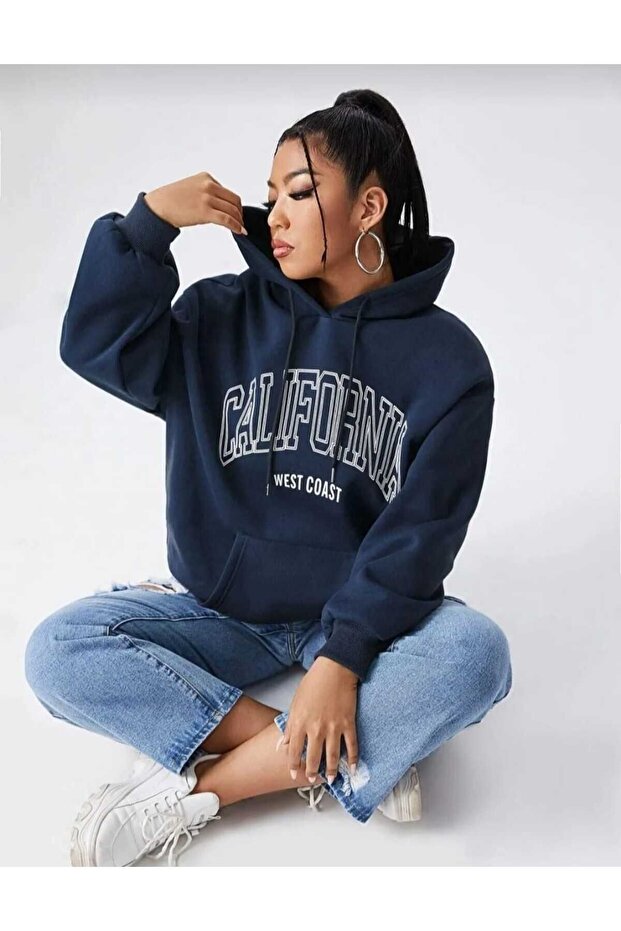 Unisex Oversize Hooded Sweatshirt