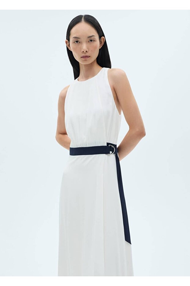 Kontrast kemerli elbise - 1