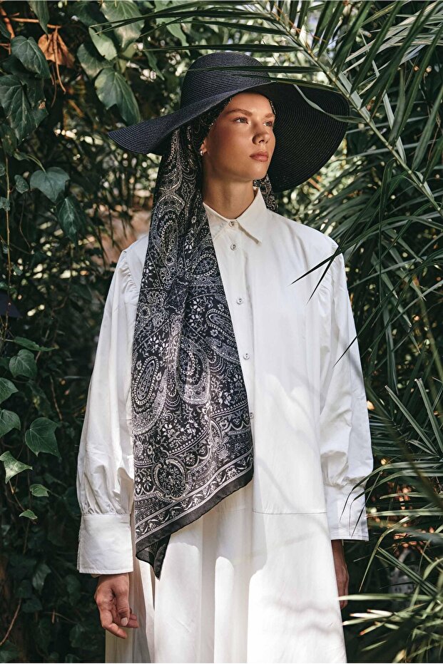 Ethnich Black Comfy Silk Shawl