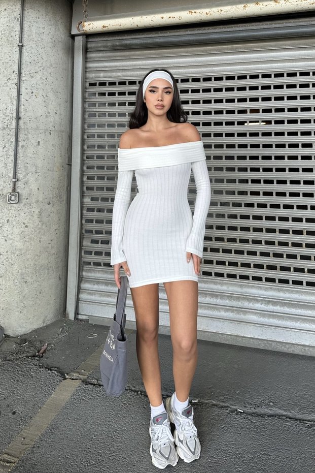 Madonna Collar Shardoned Knitting Short Dress