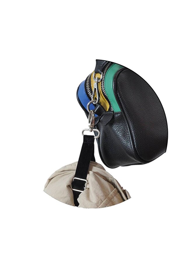 Carrying Belt Attached to the Bag with Buckle Cardigan Coat Hat Attachable