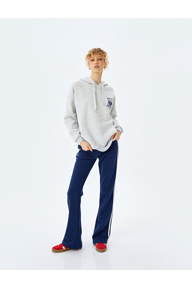 Raised Kangaroo Pocket Hooded Oversize Sweatshirt with Printed Back