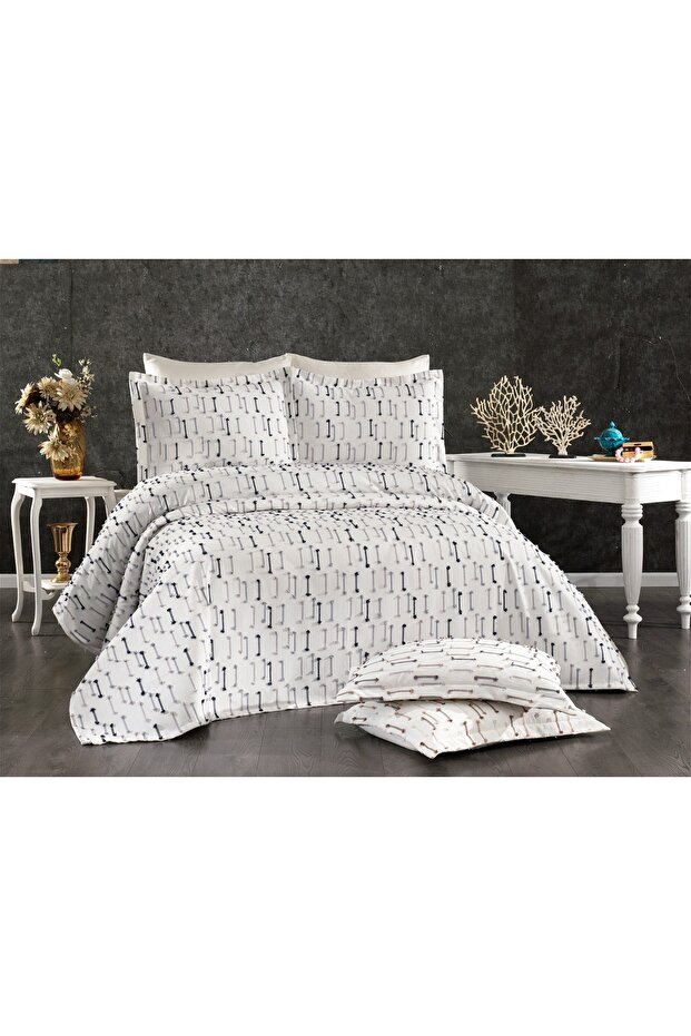 Frezya Tassel Bed Cover (Grey)