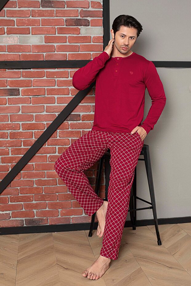 طقم بيجامة رجالي بأكمام طويلة وأزرار سفلية منقوشة باللون الأحمر - 2