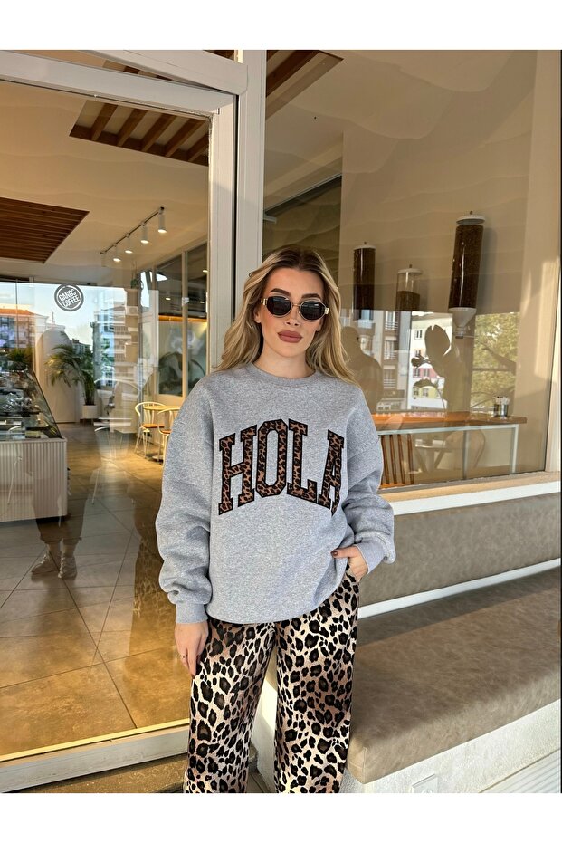 Three Thread Raised Hola Sweatshirt - 3
