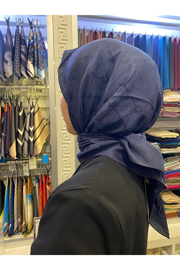 Noua eșarfă Koza 1050950 - 2