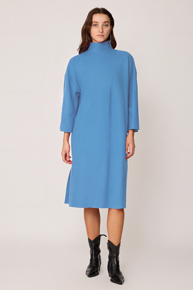 Yanları Yırtmaçlı Boğazlı Örme Elbise - 1