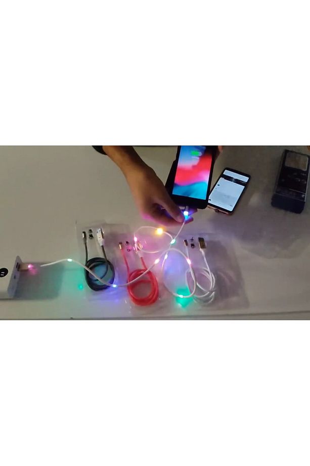 Sese Duyarlı Işıklı Mıknatıslı Manyetik Şarj Kablosu 3 Başlıklı (Type-c - İPhone - Micro) - 4