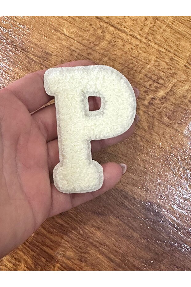 7X5 cm Woven Iron-On Letter P Arma Ecru