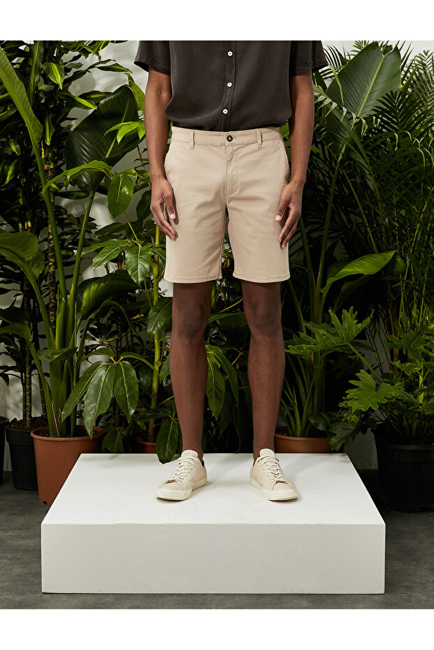 Basic Woven Shorts Buttoned Pocket Detailed - 3