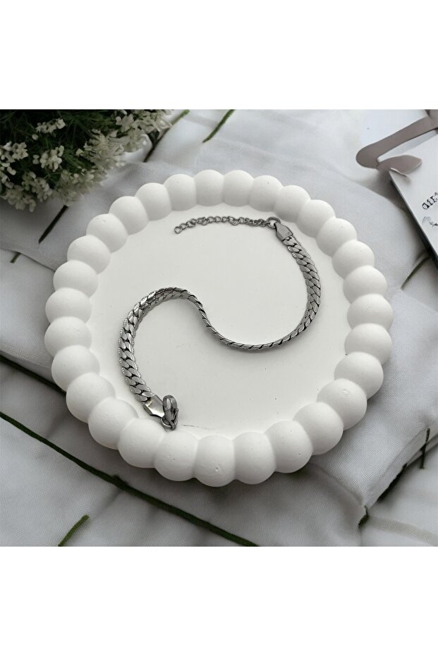 سوار رائع من الفولاذ باللون الفضي - 1