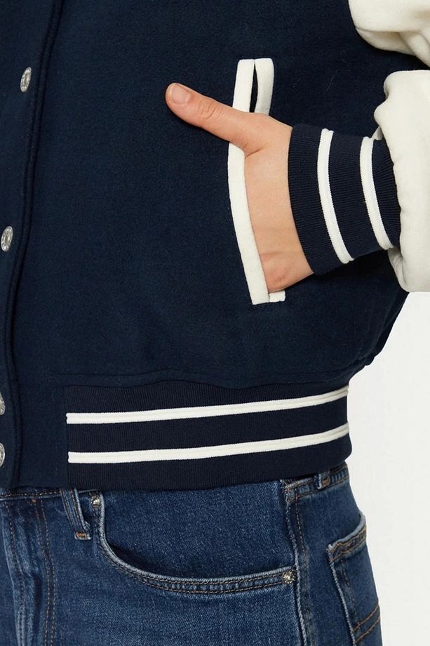 Tommy Jeans Tjw Wool Varsıty Jacket Ext Kadın Lacivert Ceket Dw0dw19320c1g - 4