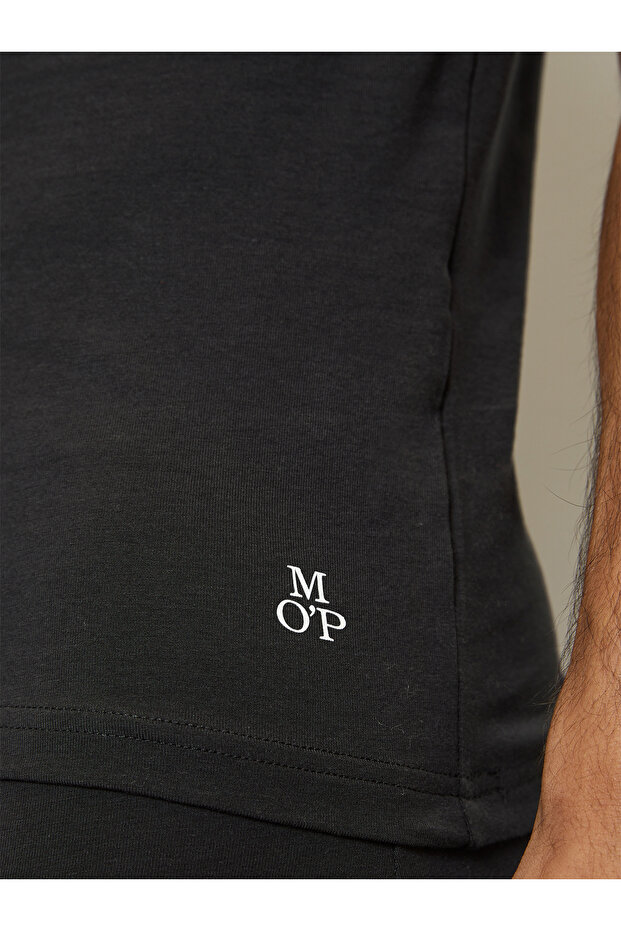 T-Shirt Essentials - 3