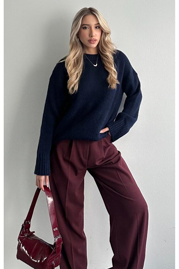 Women's Crew Neck Oversize Navy Blue Knitwear Sweater