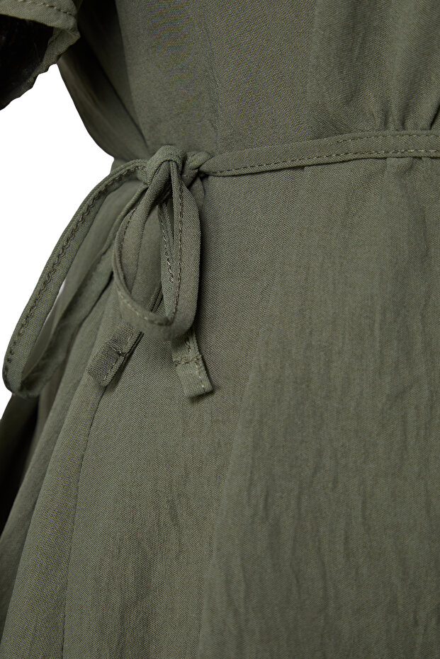 Khaki szőtt V-nyakú nyakkendős blúz TBBSS22BZ0753 - 7