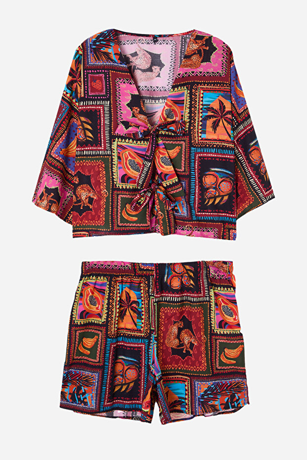 Çok Renkli Tropikal Desenli Bağlama Detaylı Beachwear Büyük Beden Alt-Üst Takım TBBSS25CP00001 - 6