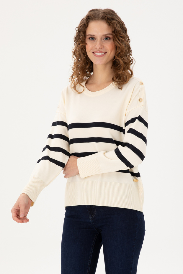 Women's Cream Crew Neck Sweater 50297070-Vr071