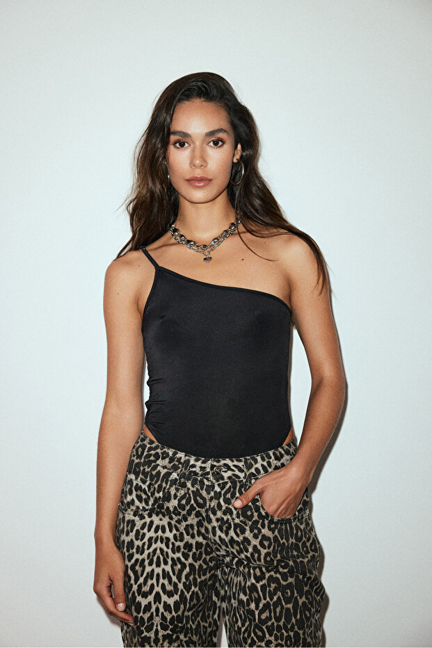 Thin Straps One Shoulder Body Suit - 3