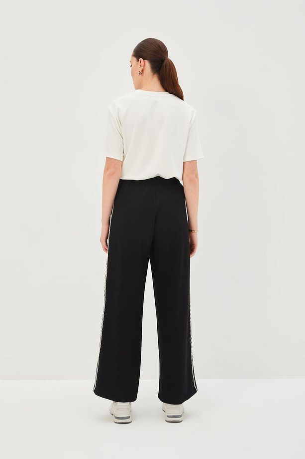 Yanları Şeritli Bağcıklı Regular Örme Pantolon - 5
