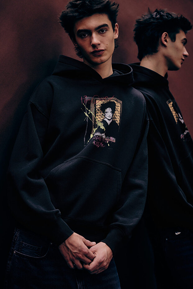 Oversized Fit Kapüşonlu ve Baskılı Üst - 1