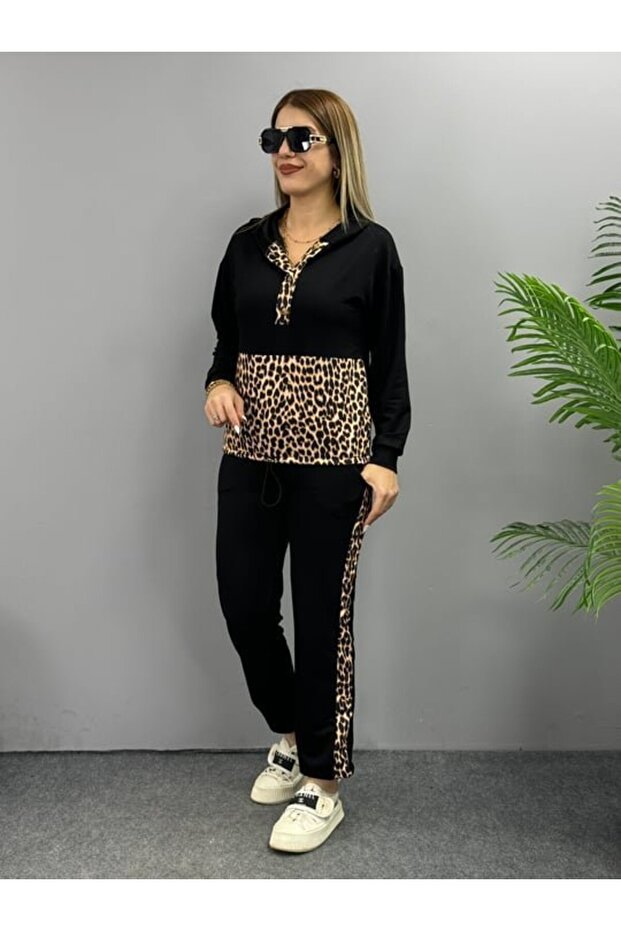 Women's Long Sleeve Leopard Detail Sweat and Leopard Stripe Detail Trousers Double Set