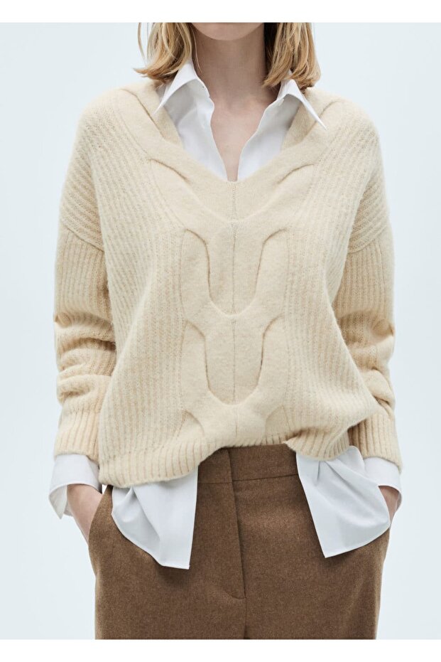 Örgü desenli V yaka kazak - 1
