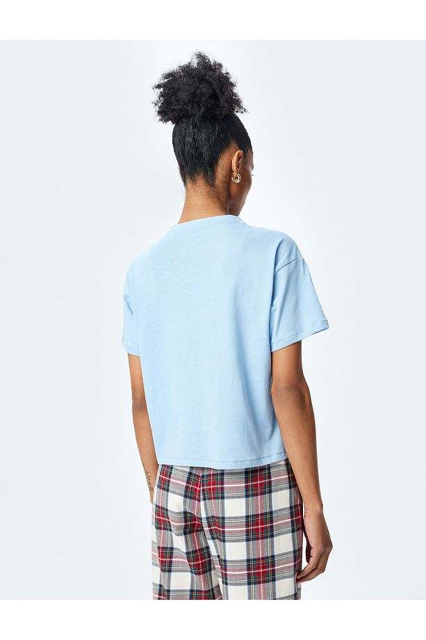 Yılbaşı Temalı Baskılı Kısa Kollu Pijama Üstü - 4