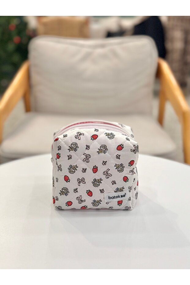 Red Strawberry Patterned Makeup Bag - Small Size - 8
