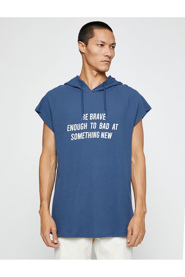 Basic Kapşonlu Spor Oversize Tişört Slogan Baskılı Kolsuz - 3