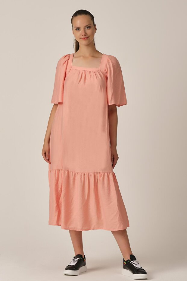 Square Neck Dress (B21-422)