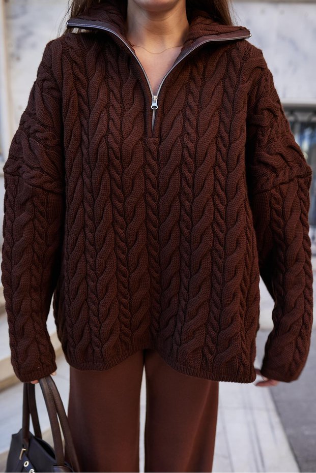 Coffee-Colored Knitted Collar Sweater with Zipper