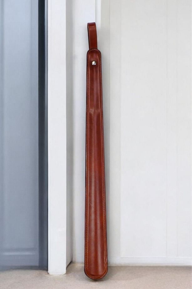 Çelik Gövdeli Deri Kaplama Yumuşak Ayakkabı Çekeceği Kerata 50cm Kahverengi C-1-1-144 - 1