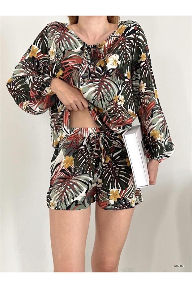 Multicolored Leaf Patterned Viscose Fabric Shorts Set - 2